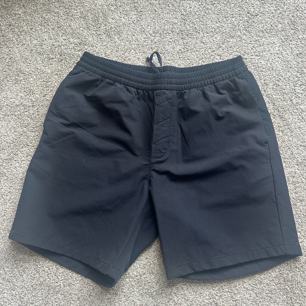 Outdoor Voices Black Athletic Shorts with Elastic Waistband